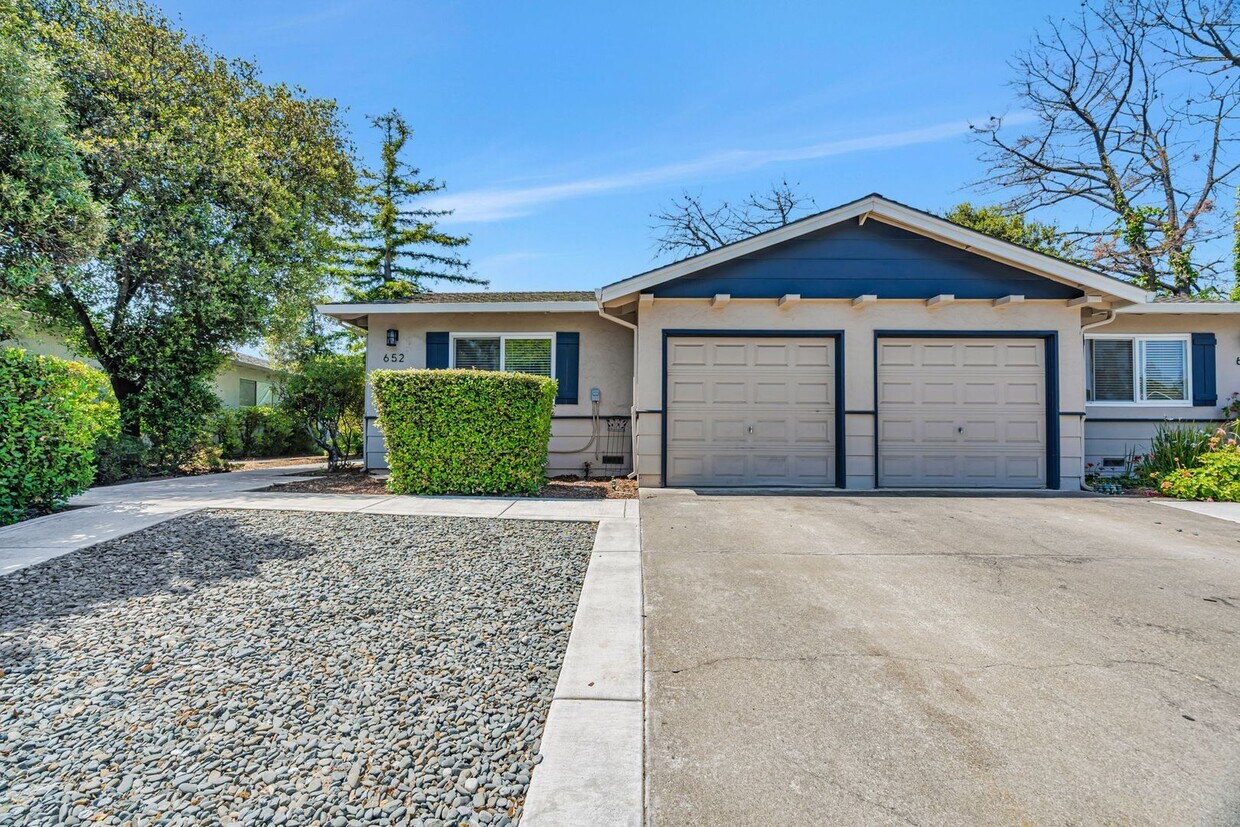 Primary Photo - 652 Vasona Ave