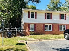 Building Photo - 23 Birch Ln