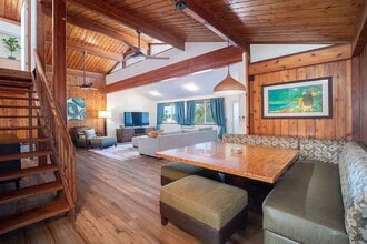 Building Photo - 70 Hui Rd F