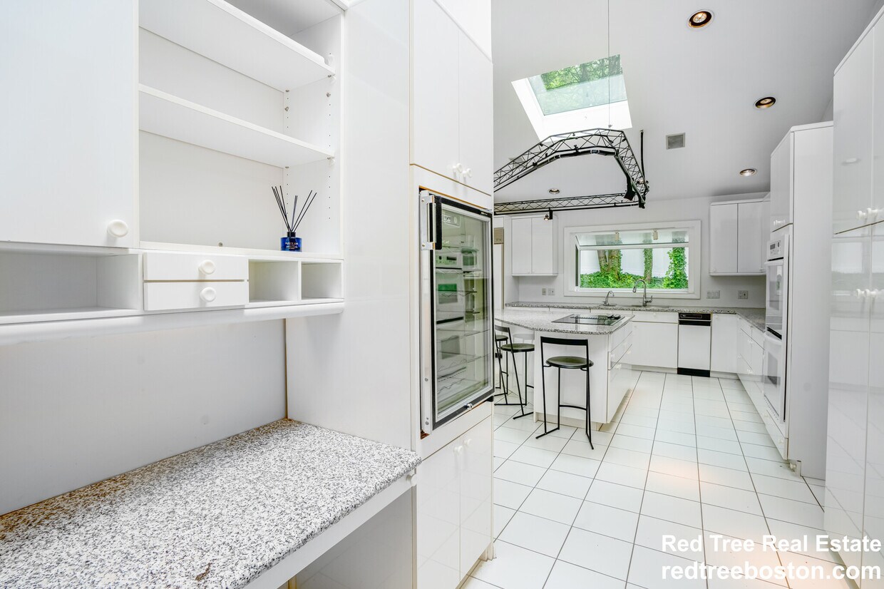 Building Photo - 128 Baldpate Hill Rd