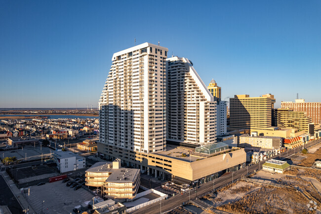 Foto del edificio - Ocean Club Condos