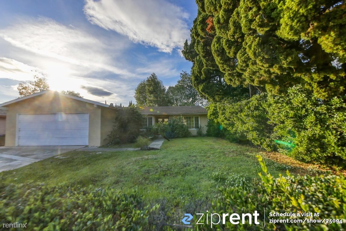 Foto principal - 4 br, 1.5 bath House - 9133 Columbus Ave, ...