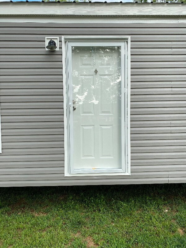 Building Photo - 301 Stone Dr