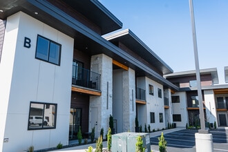 Building Photo - Clearwater Lofts