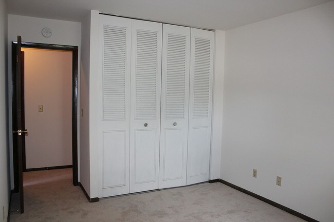 2nd bedroom - The Monticello