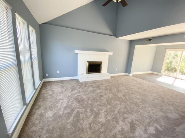 Building Photo - 558 W Southampton Dr