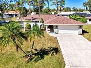 Building Photo - 2221 Pine View Cir