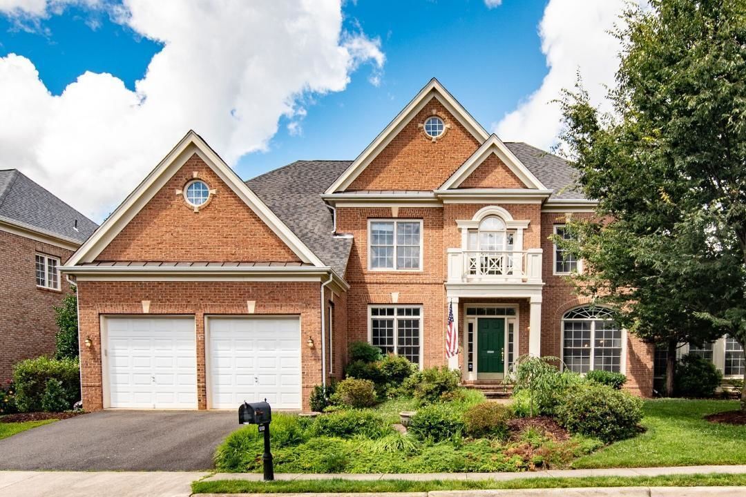 Primary Photo - 10110 Ratcliffe Manor Dr