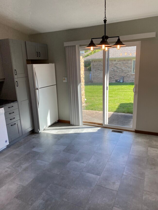 1025 Pine St, Brownsburg, IN 46112 House Rental in Brownsburg, IN