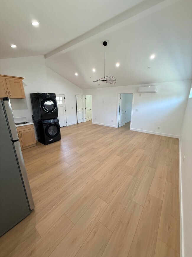 Foto del edificio - 8531 Orange St
