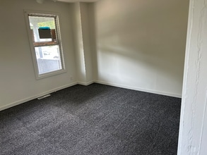 Building Photo - 1543 N Park Ave