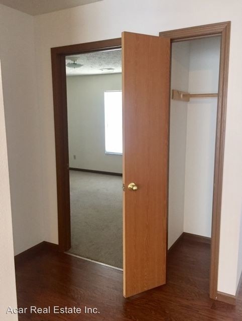 Building Photo - 2 br, 2 bath House - 2157 Tenbrink Dr
