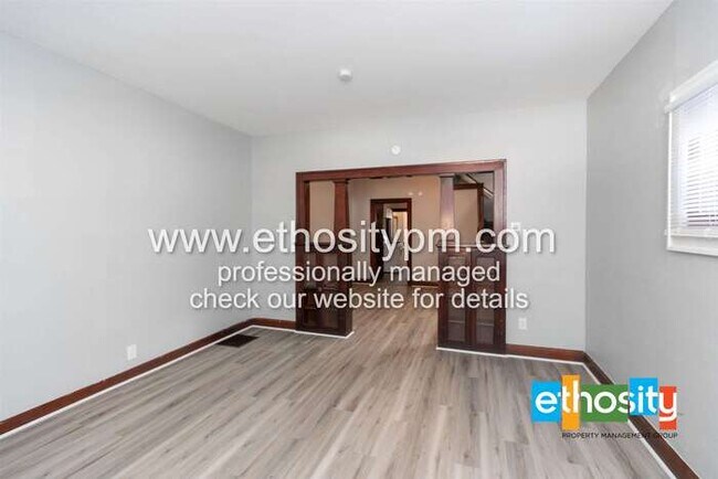 Building Photo - 624 N Euclid Ave