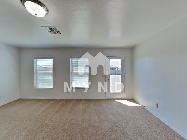 Foto del edificio - 953 W Kachina Dr