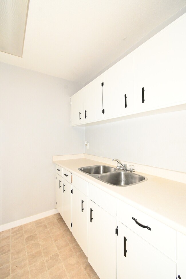 Photo du bâtiment - 4280 Quentin Ave