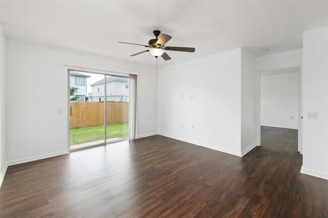 Building Photo - 12409 Sky Harbor Dr