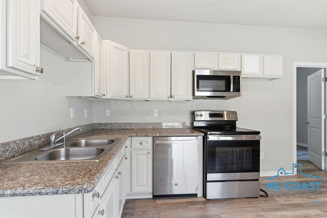 Building Photo - 117 Earle Taylor Ln