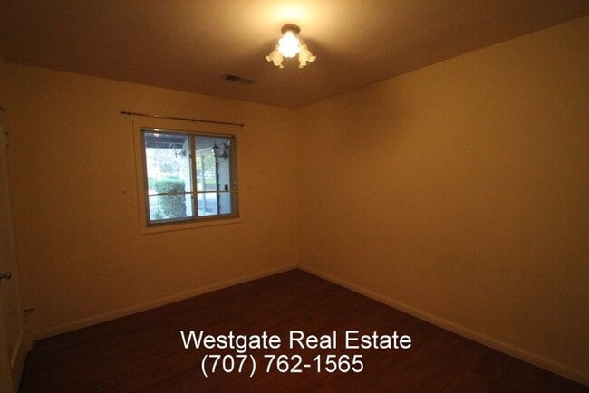 Foto del edificio - 1100 Mountain View Ave