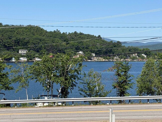 Foto del edificio - 1330 Lake St