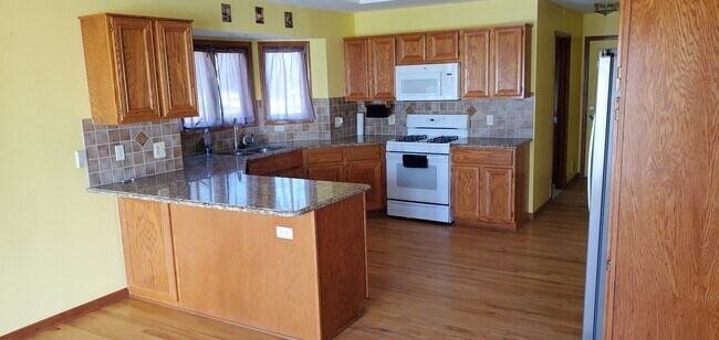 Foto del edificio - 21391 Marina Cir