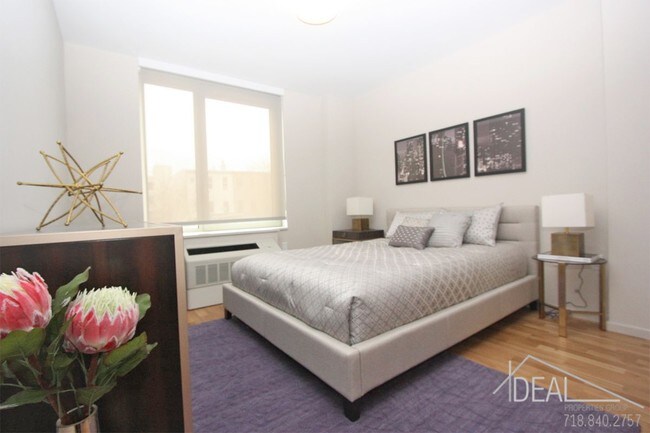 Foto del edificio - Luxury 1 Bedroom Apartment in Crown Heights