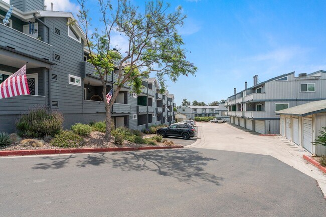Building Photo - 2 Bedroom, 2 Bathroom Condo for Rent – Che...