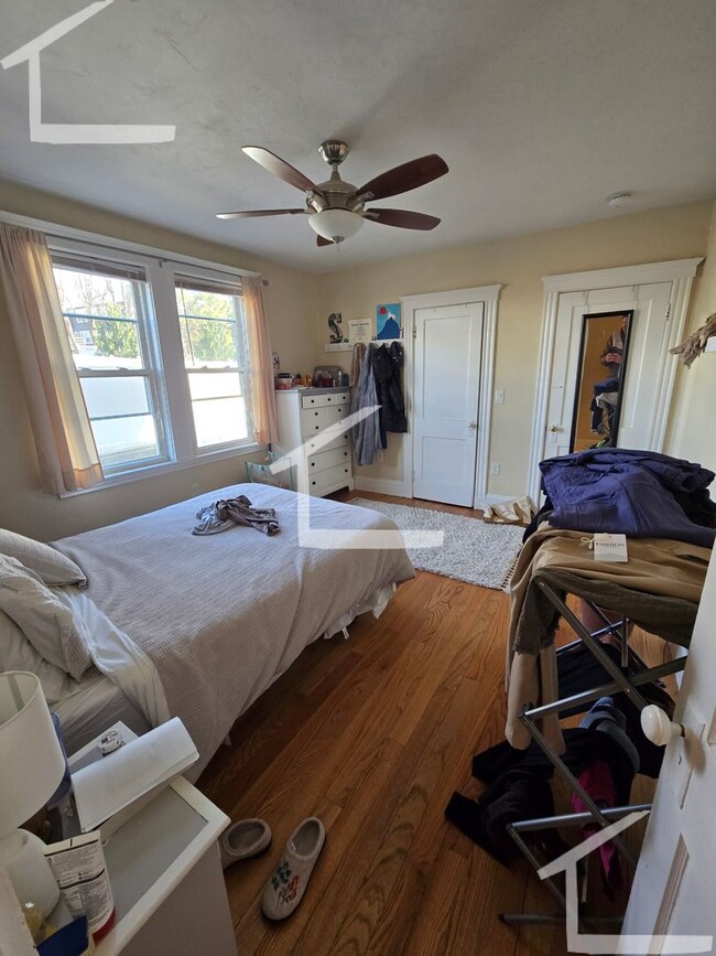 Building Photo - 60 Atkins St