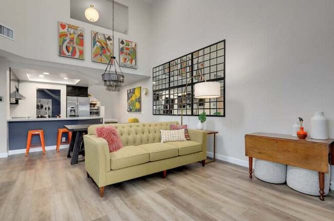 Foto del edificio - 3830 E Lakewood Parkway East