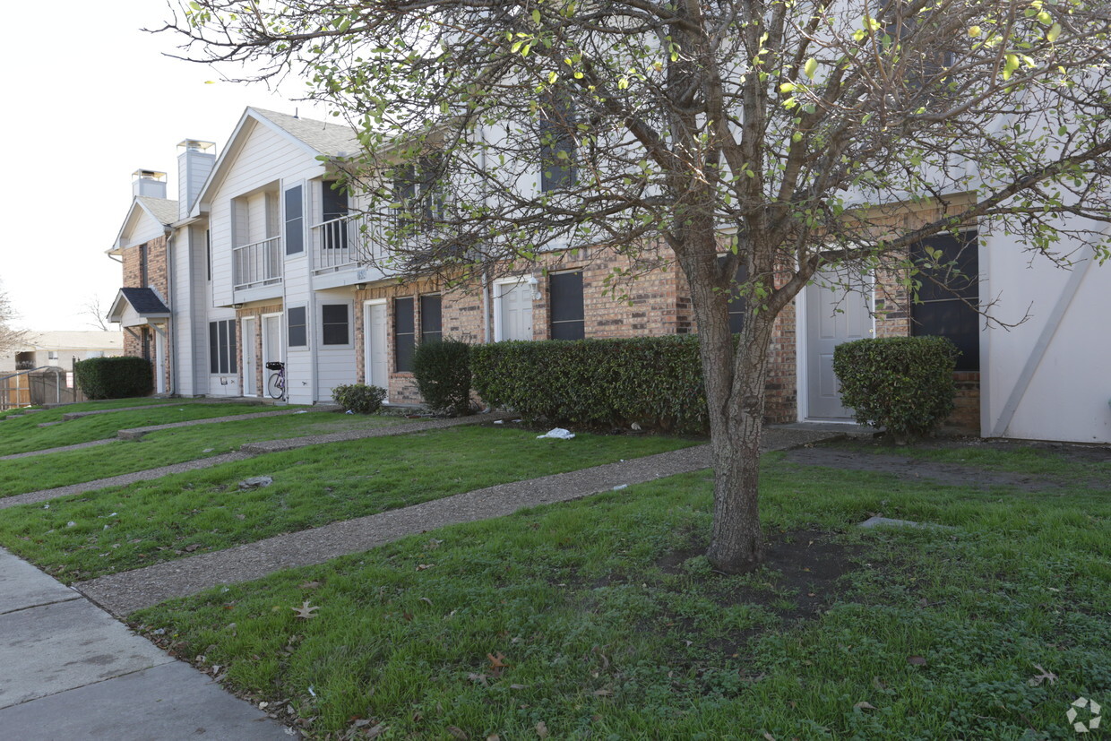 Primary Photo - Texas Star Townhomes