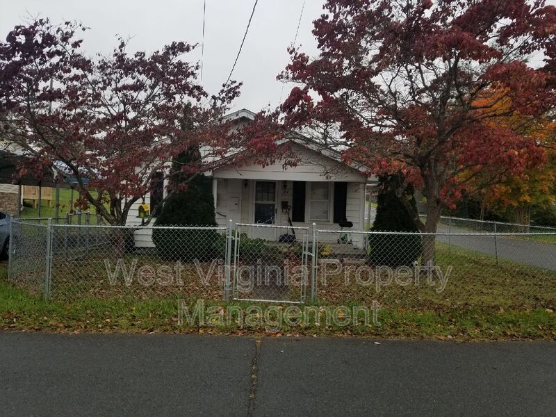 104 Jefferson St, Beckley, WV 25801 House Rental in Beckley, WV