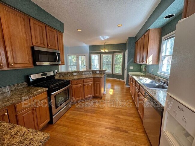 Building Photo - 111 Ayelsford Dr