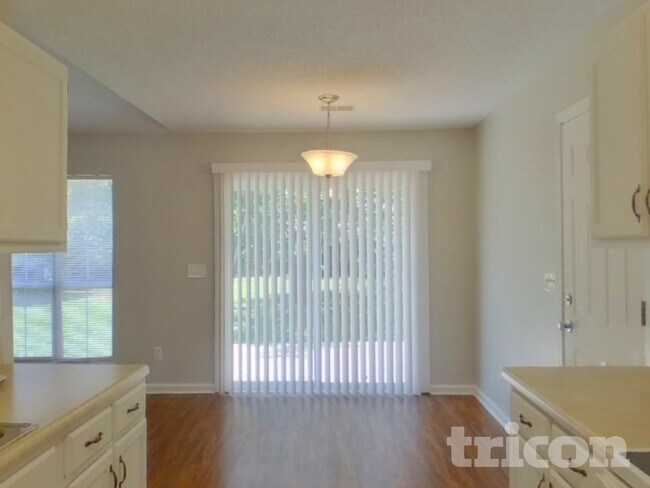 Foto del edificio - 127 Wenlock Cir