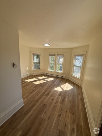 Building Photo - 338 Eureka St