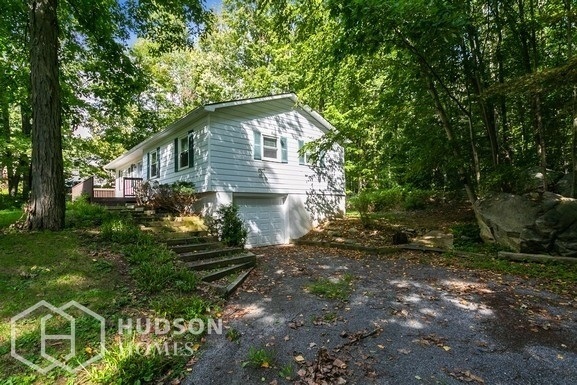 Foto principal - NOW AVAILABLE! 7 Kelly Court, Stormville, ...