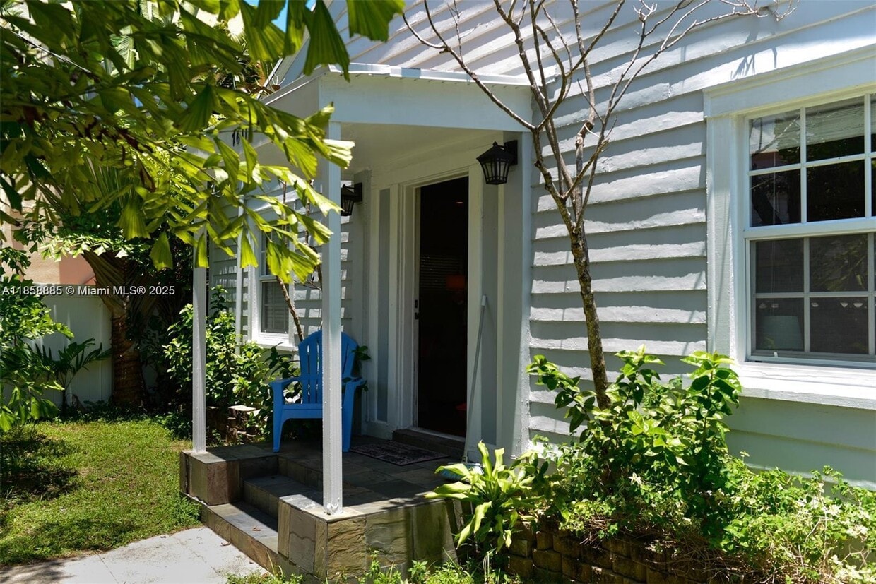 Primary Photo - 7611 Abbott Ave