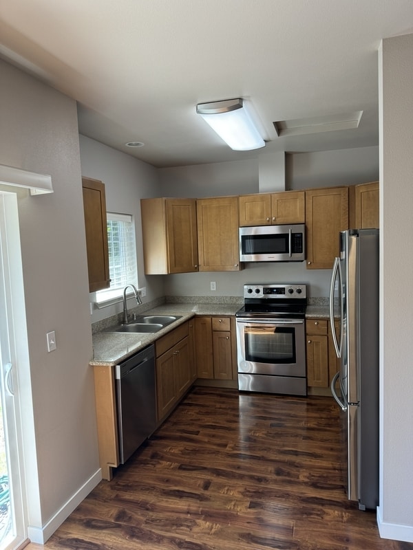 Foto del edificio - 2167 Siddle Loop