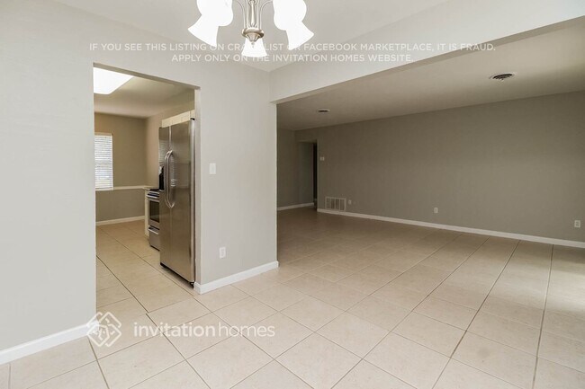 Building Photo - 3362 Bougainvillea Dr