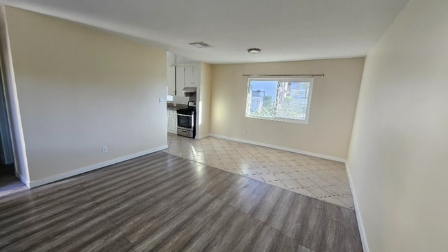 Building Photo - 7240 Woodman Ave