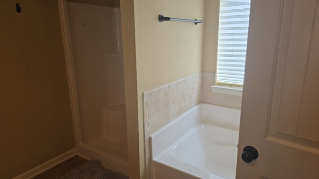 Foto del edificio - 2797 Huntcliffe Dr