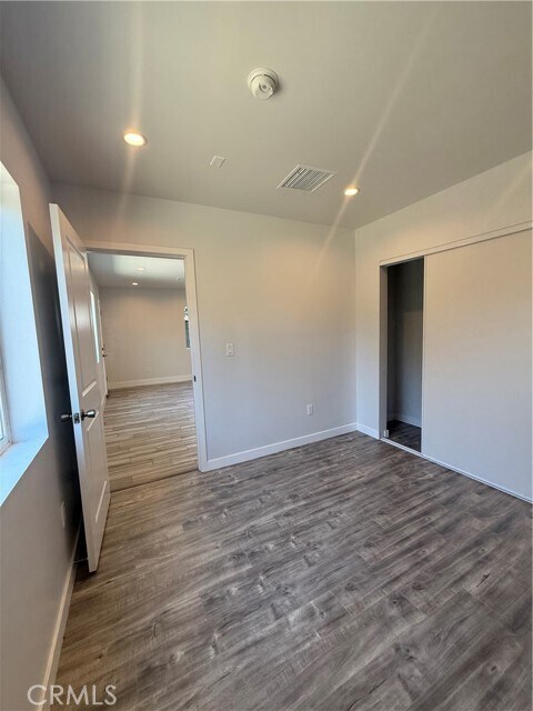 Foto del edificio - 6512 Gloria Ave
