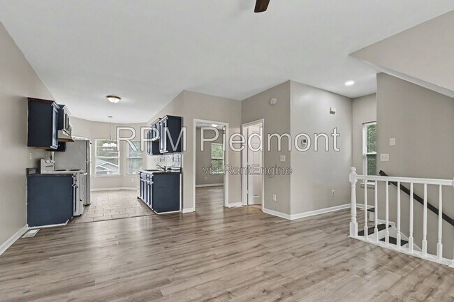 Foto del edificio - 753 Prince Pl NW