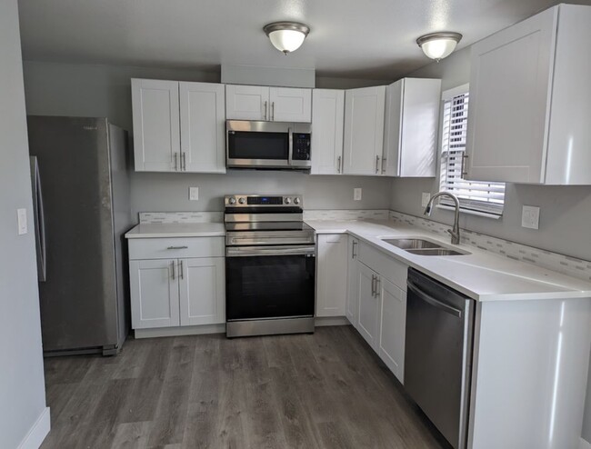 Foto del edificio - 16495 E 17th Pl