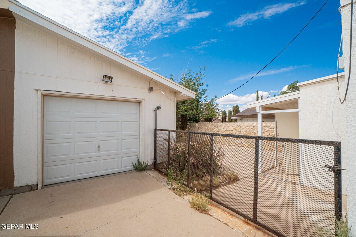 Foto principal - 3425 Hickman St