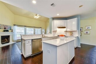 Building Photo - 10 Juniper Berry Way