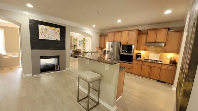 Building Photo - 6012 Galewind Ct