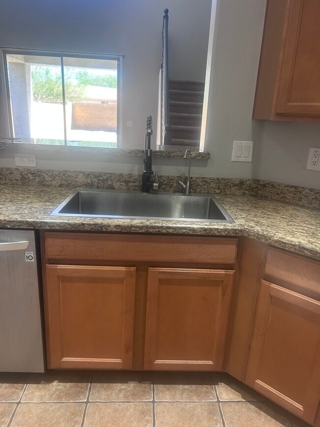 Foto del edificio - 6609 S 57th Ave