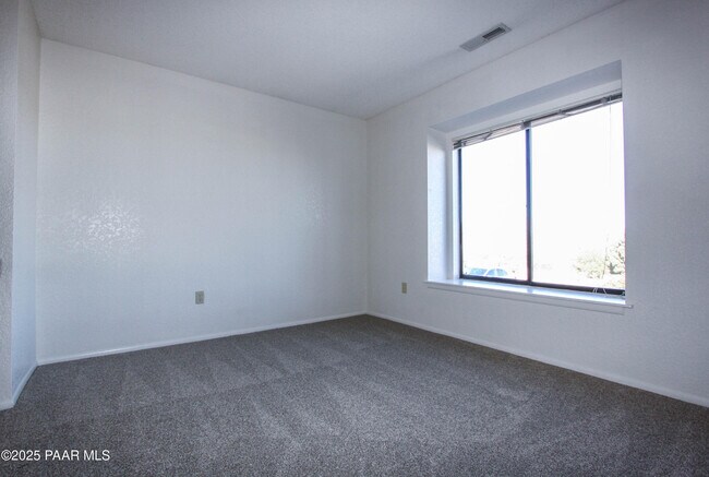 Foto del edificio - 3069 Cascades Ct