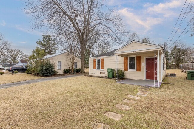 Building Photo - 3320 W Tuskegee Cir
