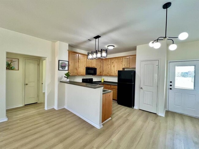 Foto del edificio - 112 Flat Creek Dr