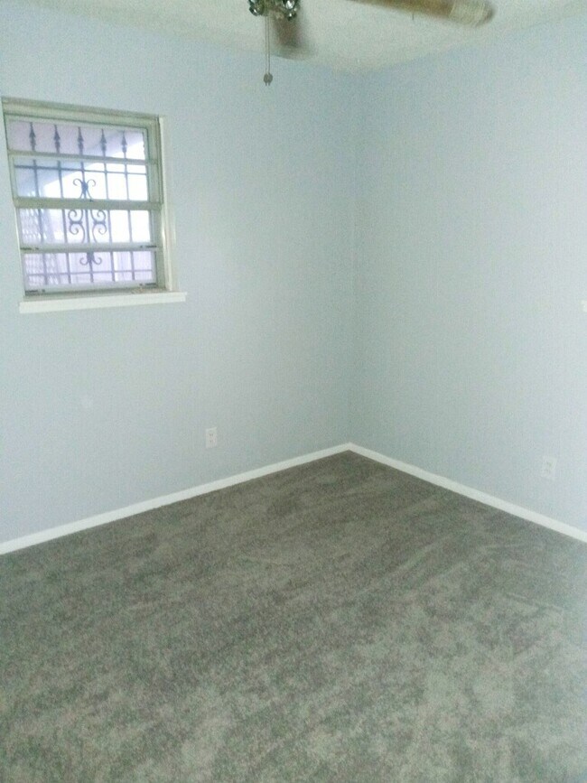 Foto del edificio - 908 Heather St